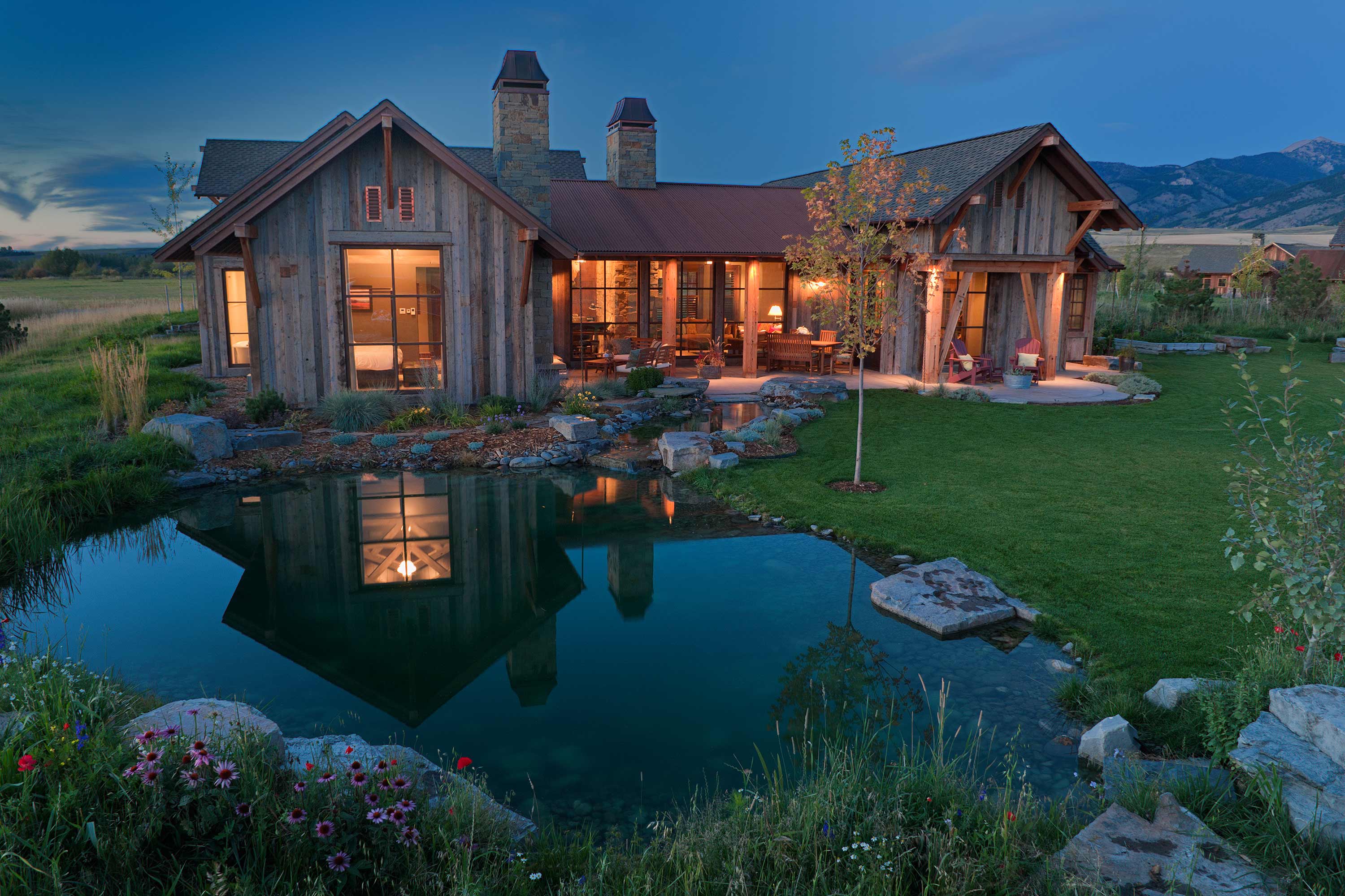  Rustic Elegance in MONTANA