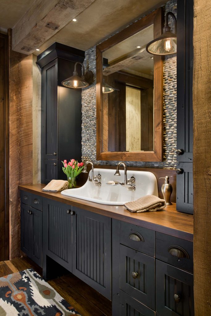  Rustic Elegance in Montana