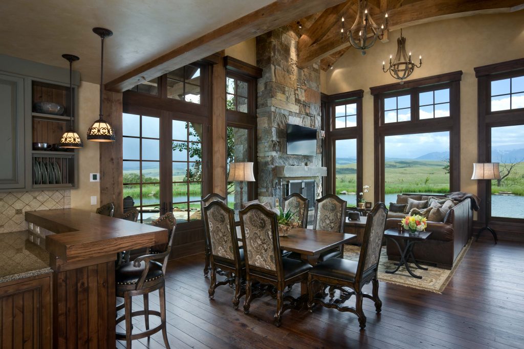  Rustic Elegance in Montana