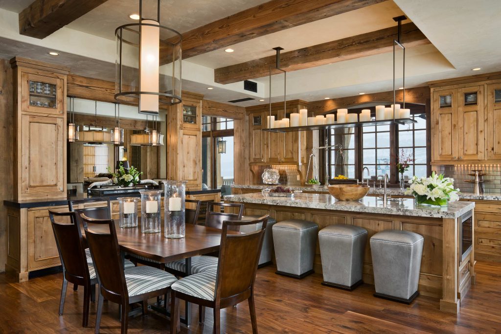  Rustic Elegance in Montana