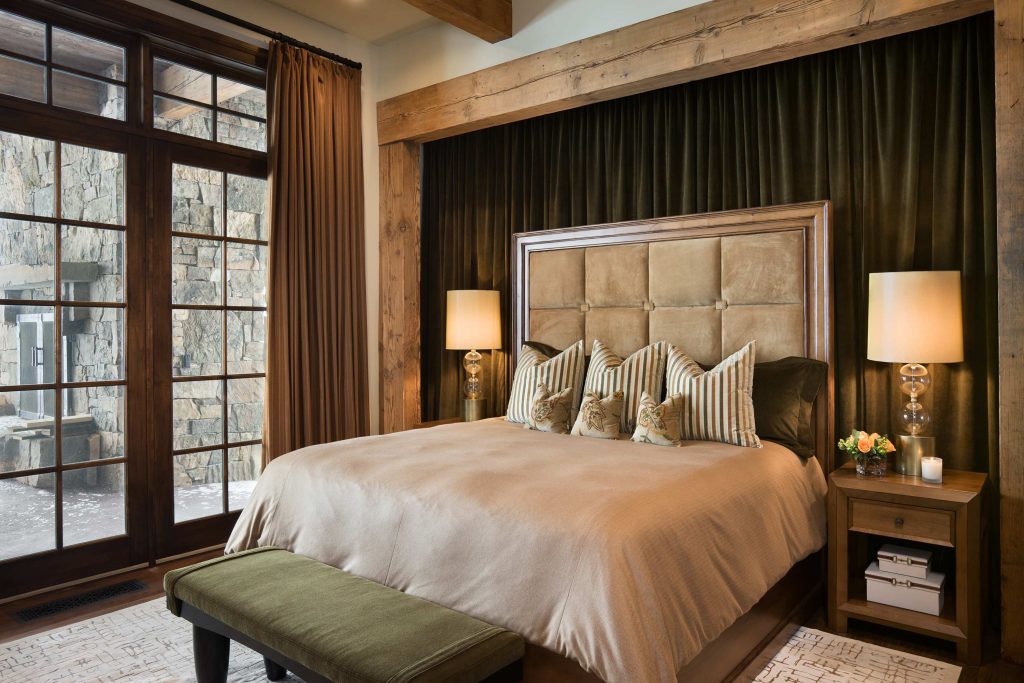 Rustic Elegance in Montana