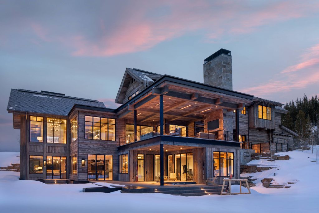  Rustic Elegance in MONTANA