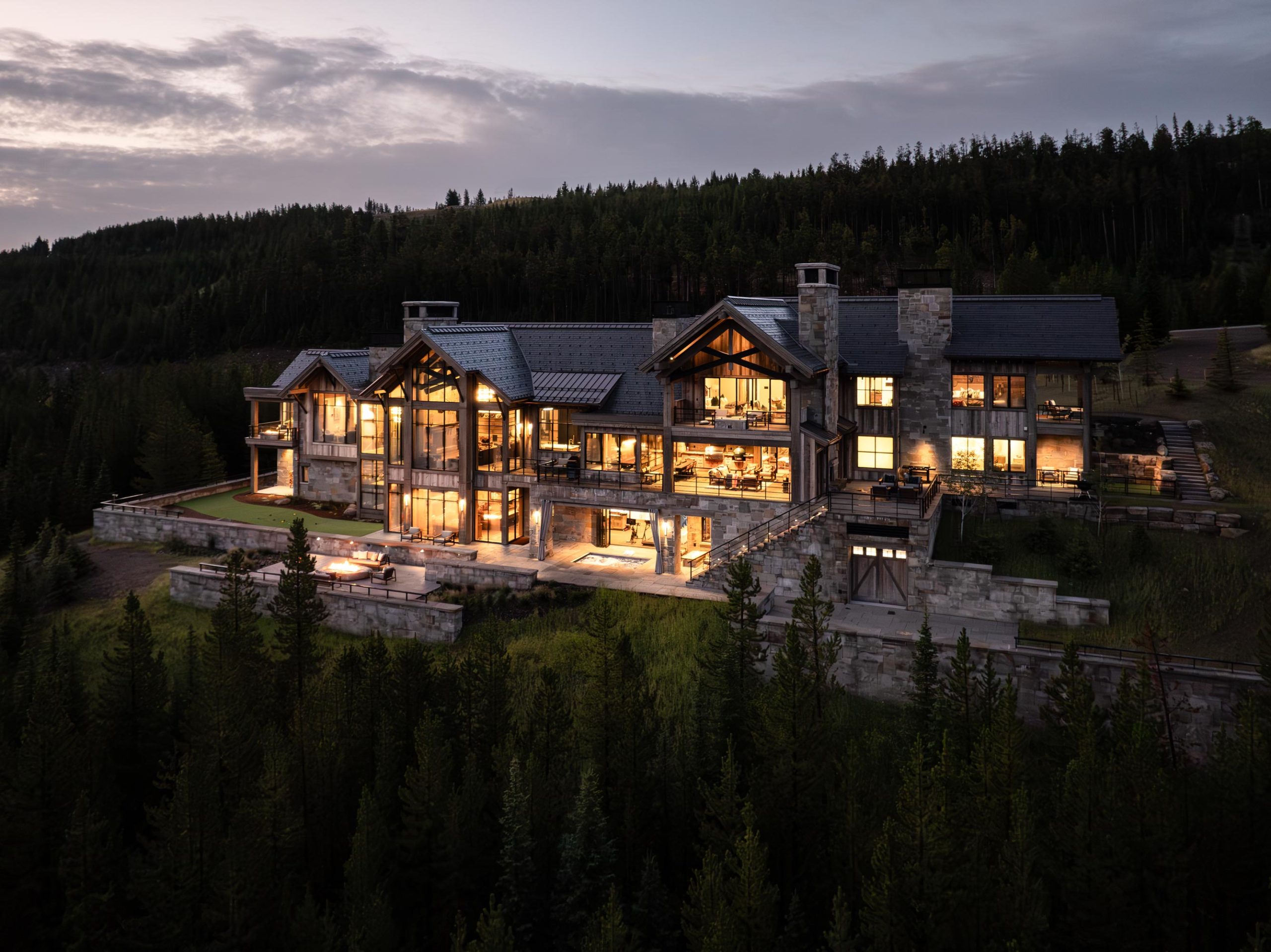  Rustic Elegance in Montana