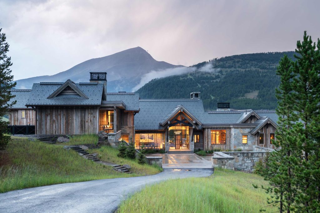  Rustic Elegance in Montana