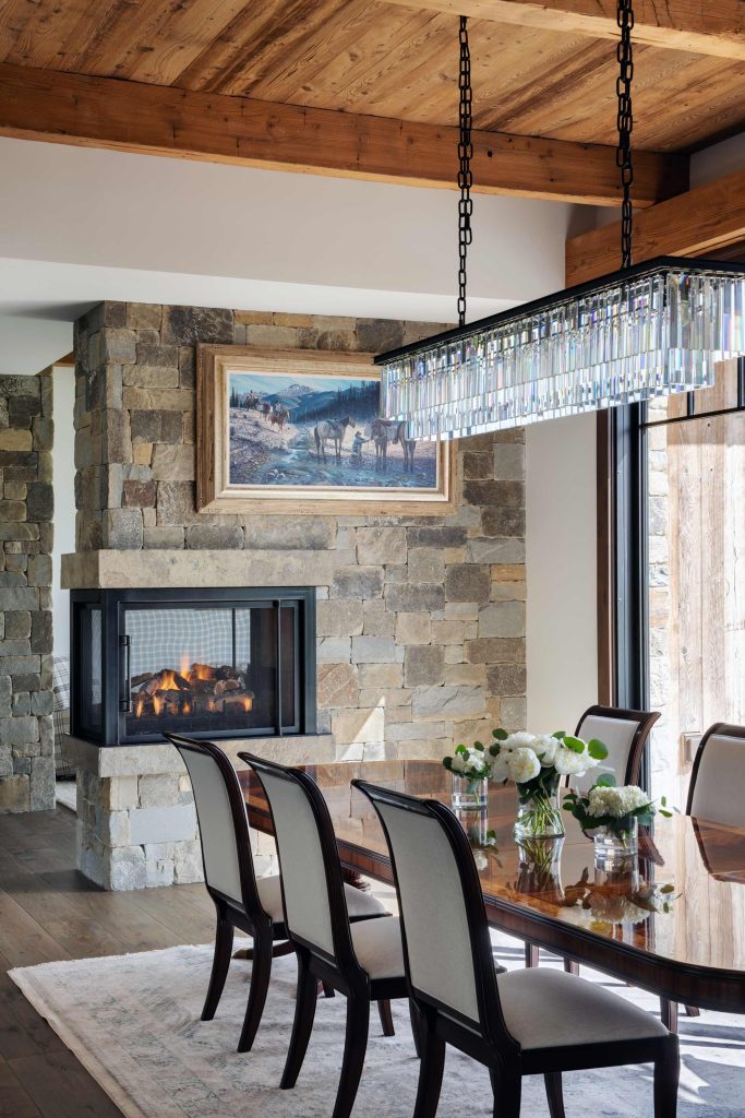  Rustic Elegance in MONTANA