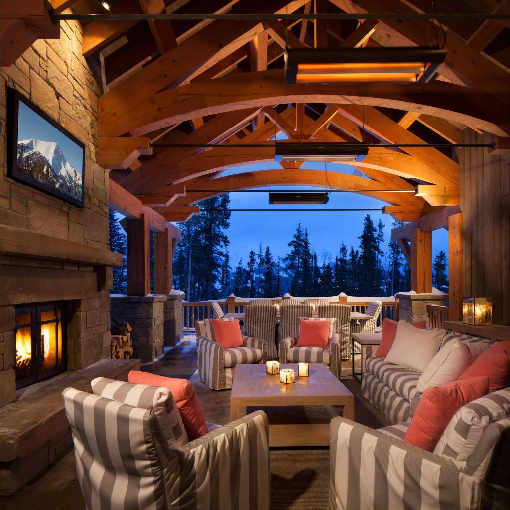  Rustic Elegance in MONTANA
