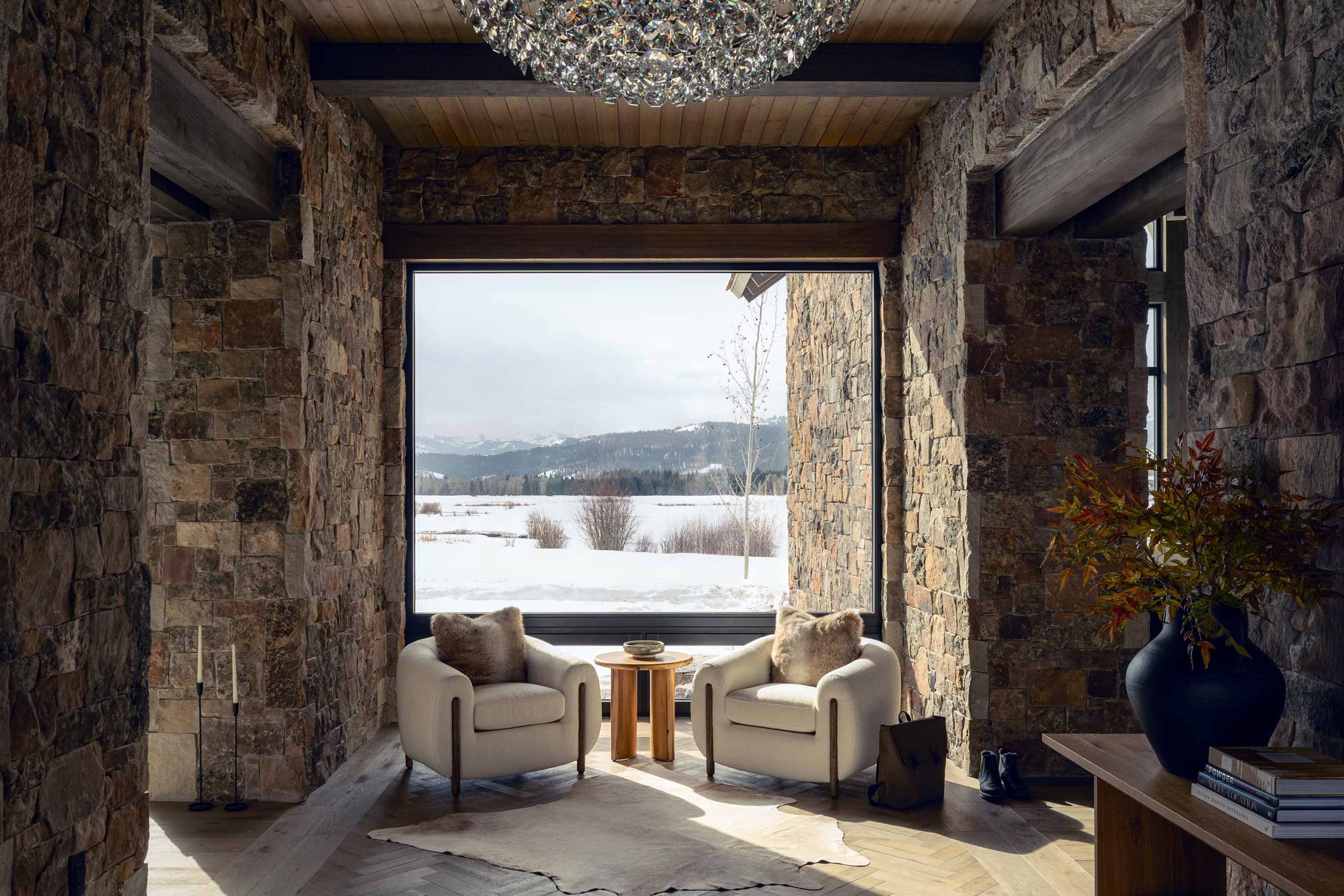  Rustic Elegance in WYOMING