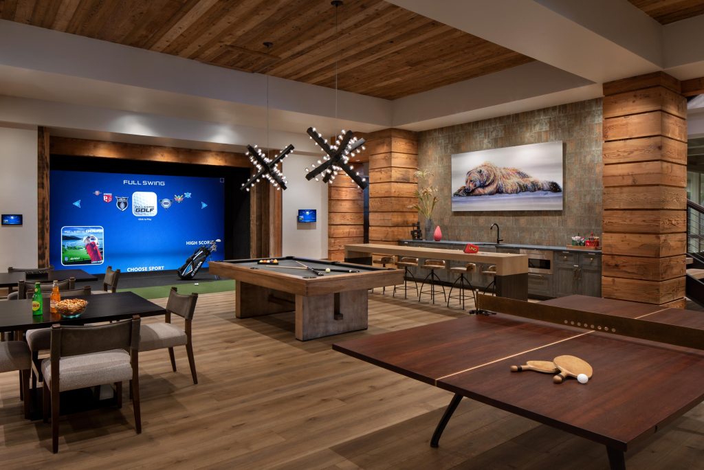  Rustic Elegance in Rocky Mountain West