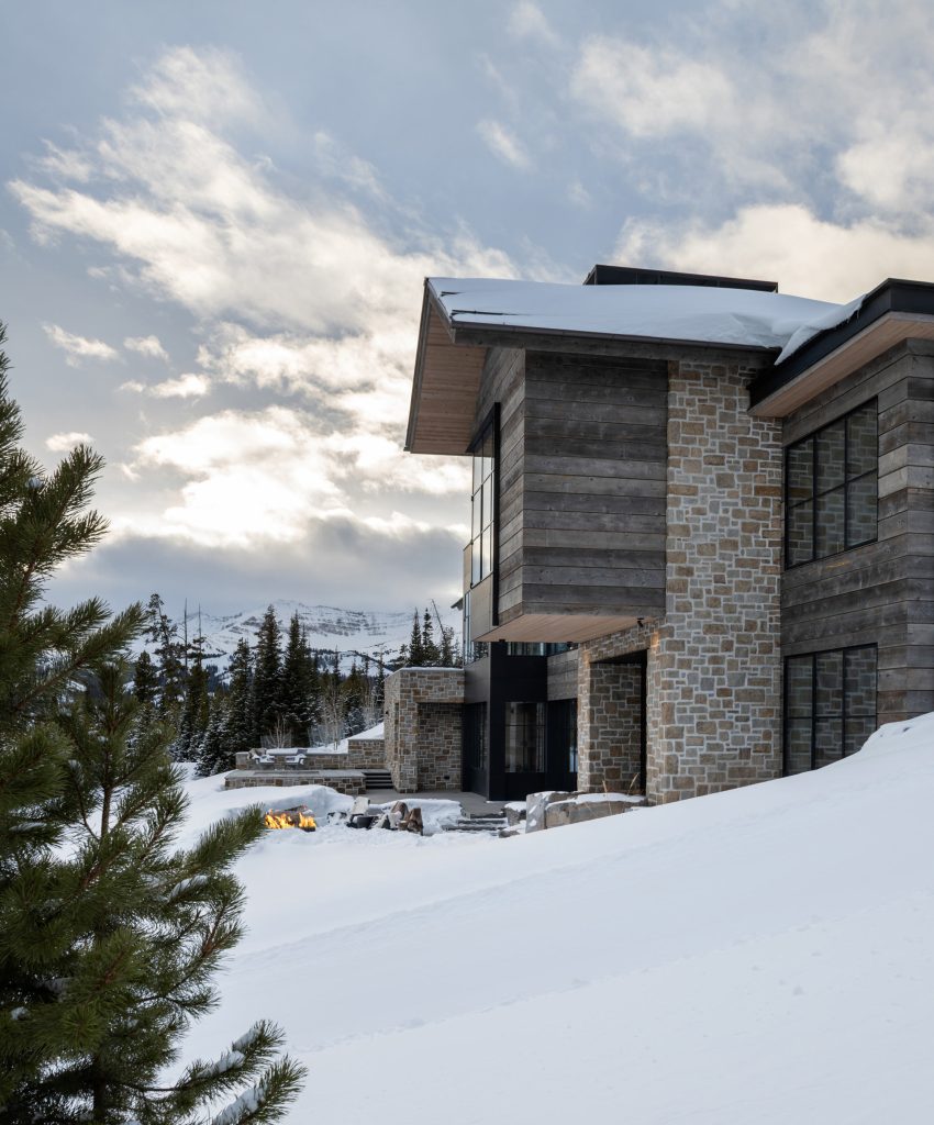  Rustic Elegance in MONTANA