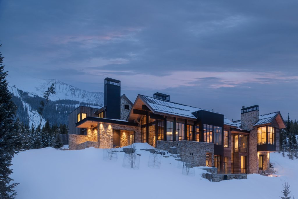  Rustic Elegance in MONTANA
