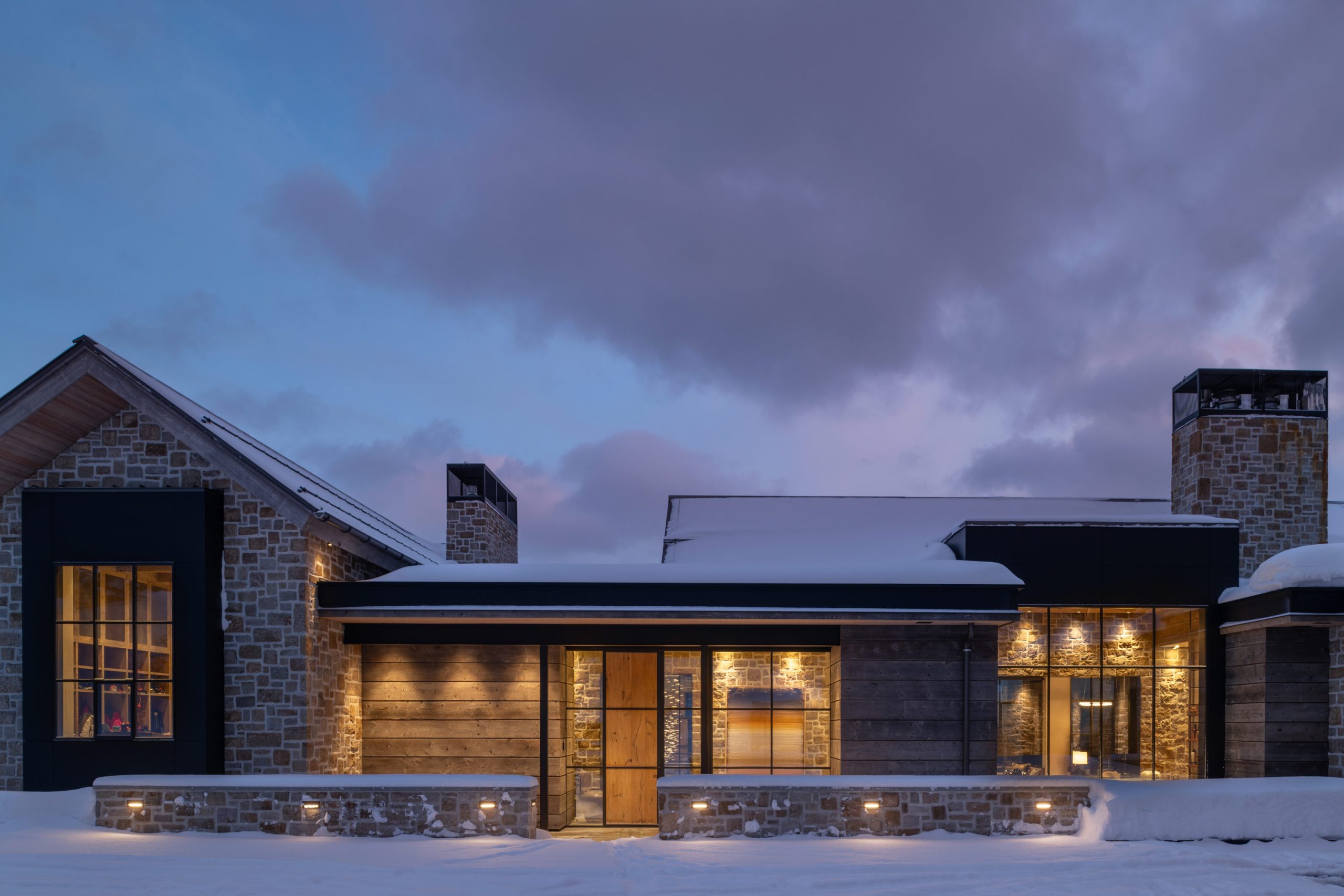  Rustic Elegance in MONTANA