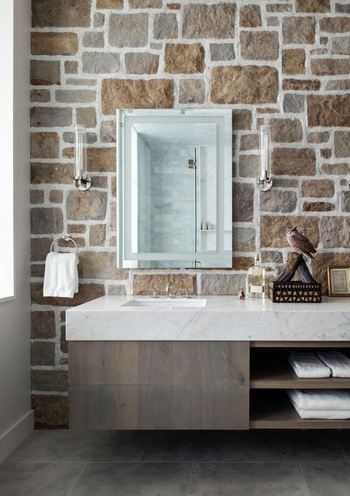  Rustic Elegance in MONTANA