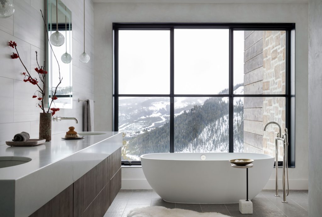  Rustic Elegance in MONTANA