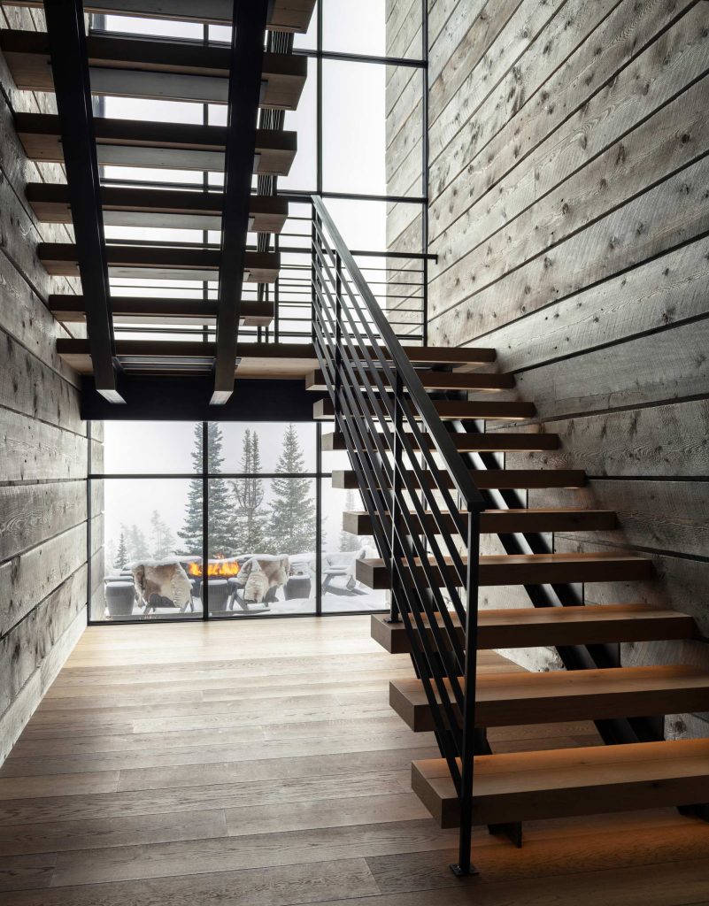  Rustic Elegance in MONTANA